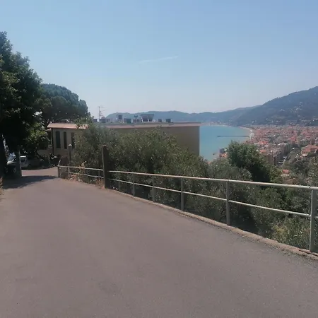 Con Vista Panoramica Alassio